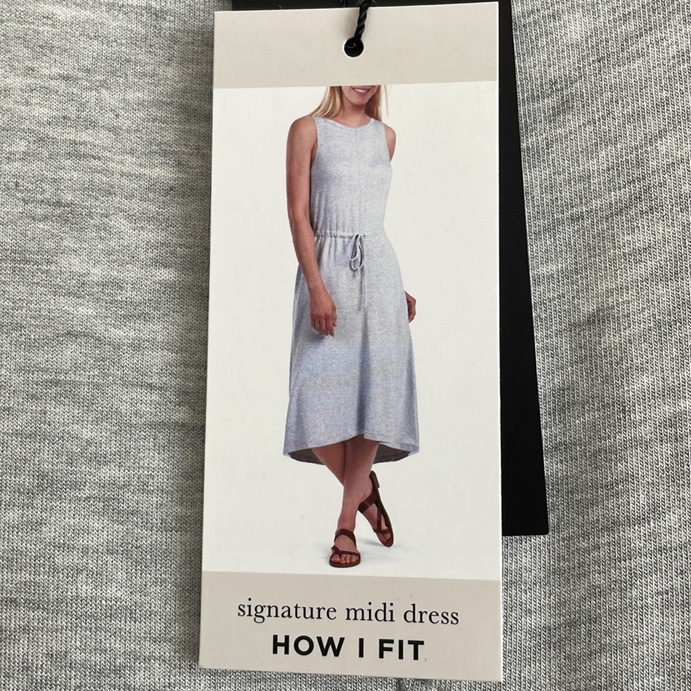 NWT. Limited Maxi Dress (M)